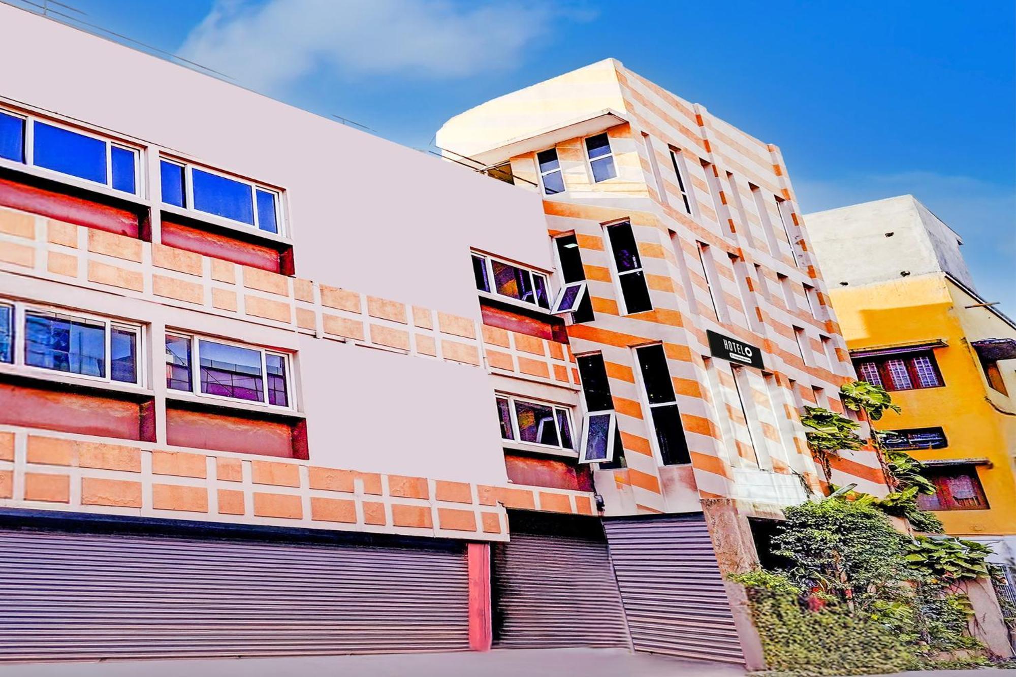 Super O Arcot Road Porur Hotel
